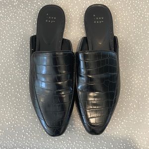 Black Faux Crocodile Flats 9.5